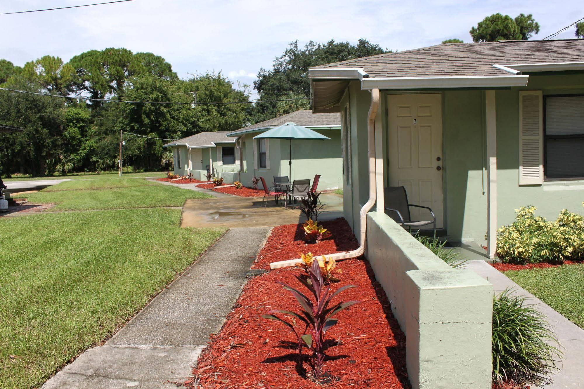 Travel Inn Of Titusville Frontenac Εξωτερικό φωτογραφία